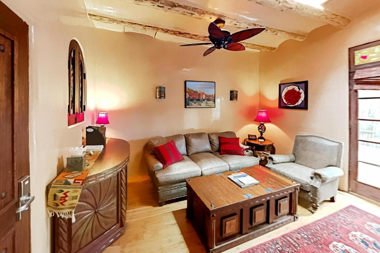Antigua Inn (Adults Only) Santa Fe Exteriör bild