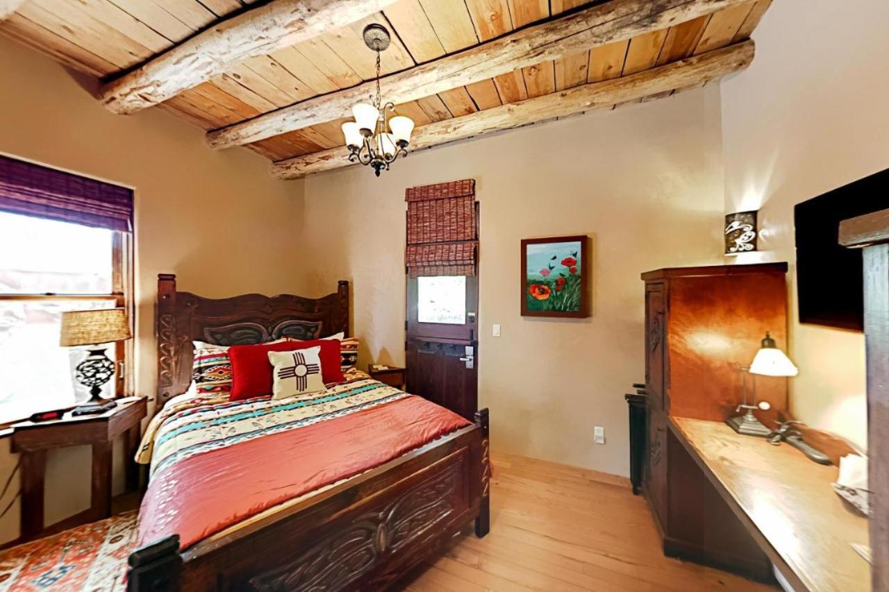 Antigua Inn (Adults Only) Santa Fe Exteriör bild